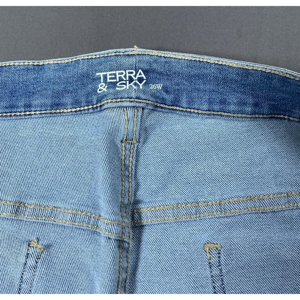 Terra & Sky Womens 26W High Rise Straight Leg Jeans Light Wash Plus Size NWT